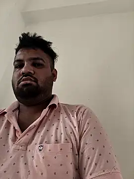 Snapshot of vinay_smalldick chatting on May 12, 1:47 am vinay smalldick online show from May 12, 1:47 am