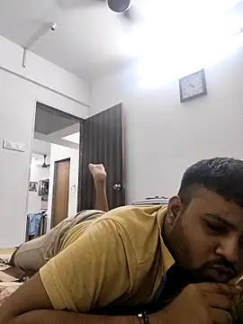 Snapshot of vinay_smalldick chatting on May 14, 4:25 pm vinay smalldick online show from May 14, 4:25 pm