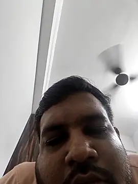 Snapshot of vinay_smalldick chatting on June 2, 2:19 pm vinay smalldick online show from June 2, 2:19 pm