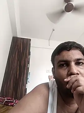 Snapshot of vinay_smalldick chatting on June 3, 8:06 am vinay smalldick online show from June 3, 8:06 am