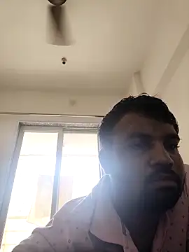 Snapshot of vinay_smalldick chatting on June 15, 4:36 am vinay smalldick online show from June 15, 4:36 am