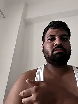 Snapshot of vinay_smalldick chatting on July 24, 4:21 am vinay smalldick online show from July 24, 4:21 am