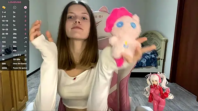 Snapshot of VibeQueenLucy chatting on September 21, 3:13 pm VibeQueenLucy online show from September 21, 3:13 pm