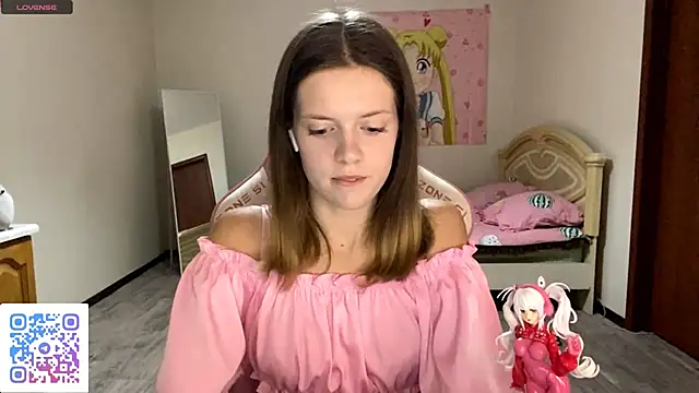 Snapshot of VibeQueenLucy chatting on September 29, 4:01 pm VibeQueenLucy online show from September 29, 4:01 pm