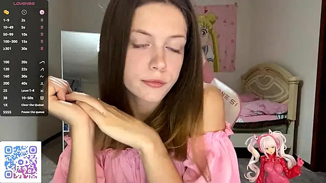 Snapshot of VibeQueenLucy chatting on October 2, 2:24 pm VibeQueenLucy online show from October 2, 2:24 pm