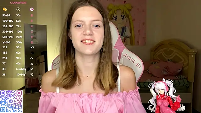 Snapshot of VibeQueenLucy chatting on October 19, 2:18 pm VibeQueenLucy online show from October 19, 2:18 pm