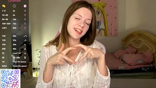 Snapshot of VibeQueenLucy chatting on November 10, 10:14 am VibeQueenLucy online show from November 10, 10:14 am