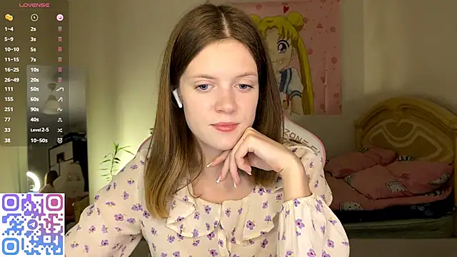 Snapshot of VibeQueenLucy chatting on November 12, 11:54 am VibeQueenLucy online show from November 12, 11:54 am