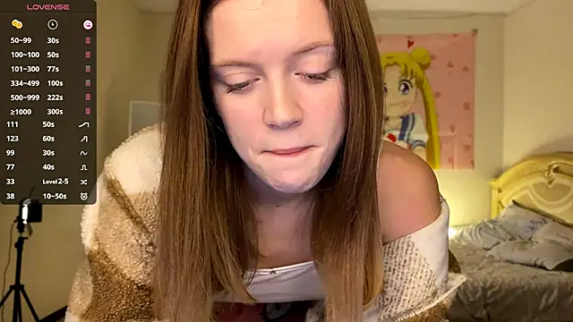 Snapshot of VibeQueenLucy chatting on December 1, 3:17 pm VibeQueenLucy online show from December 1, 3:17 pm