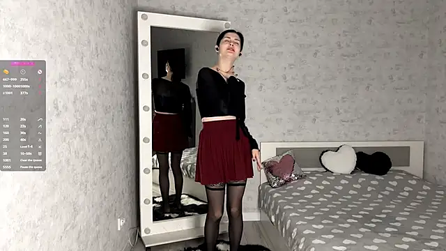 FakeLamb online show from November 15, 9:11 pm