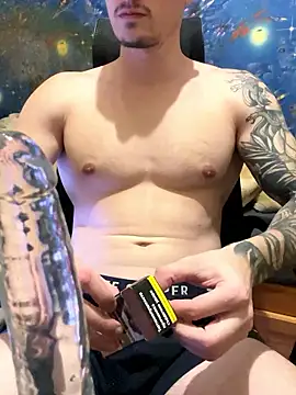 fronkie9384 online show from January 13, 8:14 pm