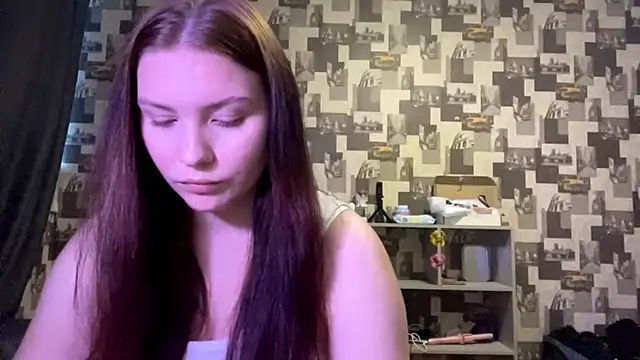 Snapshot of SwiiSweet chatting on September 16, 4:08 pm SwiiSweet online show from September 16, 4:08 pm