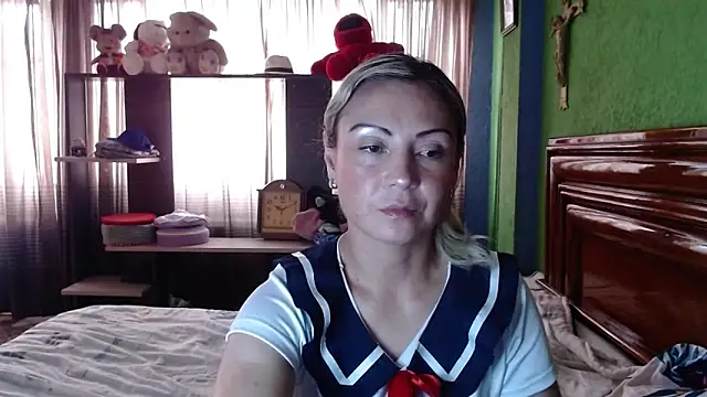  Charlize theron  online show from September 16, 8:10 pm