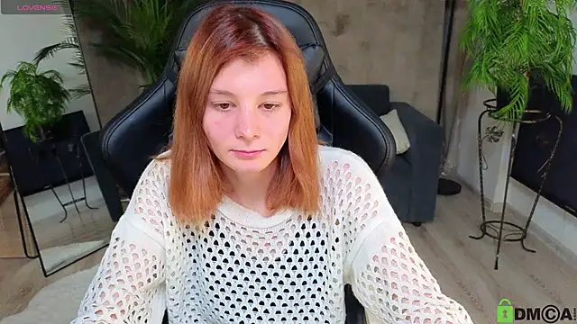 Snapshot of EllinEverly chatting on September 9, 9:14 pm EllinEverly online show from September 9, 9:14 pm