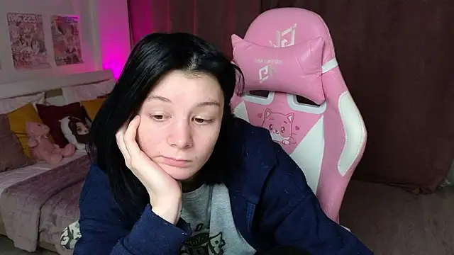 EllinEverly online show from February 5, 9:19 pm