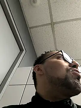 Snapshot of Jharicio-89 chatting on September 8, 6:40 pm Jharicio-89 online show from September 8, 6:40 pm