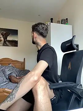 mixedcouplee69 online show from October 2, 2:02 pm