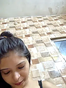 QUEEN-ADITI online show from November 3, 1:51 am