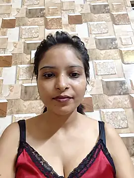 QUEEN-ADITI online show from December 2, 3:40 pm