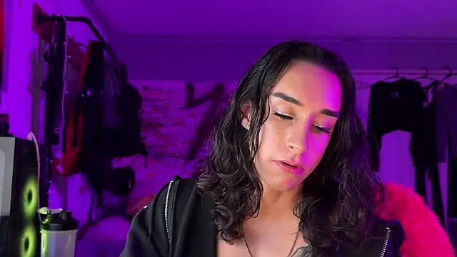 Snapshot of xoFrankie chatting on November 26, 3:40 am xoFrankie online show from November 26, 3:40 am