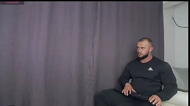 Snapshot of RickyMiami1 chatting on October 12, 7:02 pm RickyMiami1 online show from October 12, 7:02 pm