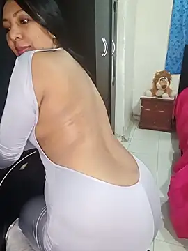 Snapshot of pocahontas_nex chatting on November 9, 2:15 pm pocahontas nex online show from November 9, 2:15 pm