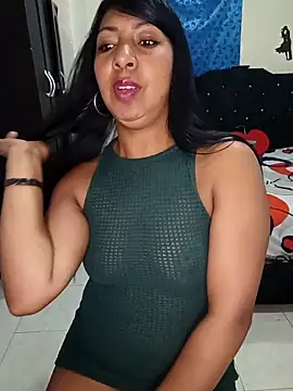 Snapshot of pocahontas_nex chatting on February 11, 1:10 am pocahontas nex online show from February 11, 1:10 am