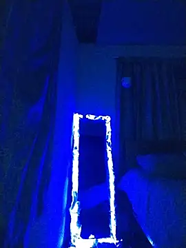 Snapshot of Ella_rr chatting on November 14, 3:16 am Ella rr online show from November 14, 3:16 am