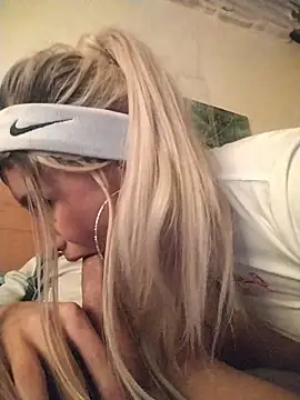 Ella rr online show from March 15, 10:38 pm