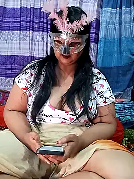 Tanisha-Chy online show from April 29, 5:41 pm