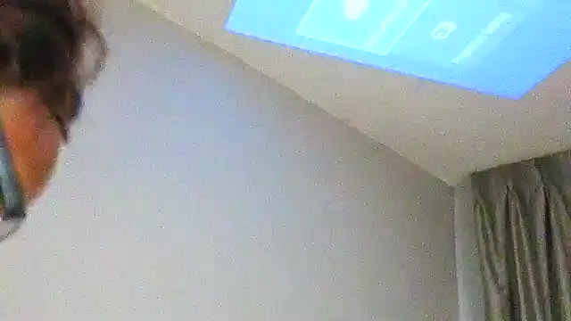 Snapshot of CinnaCakesss chatting on October 12, 1:59 am CinnaCakesss online show from October 12, 1:59 am