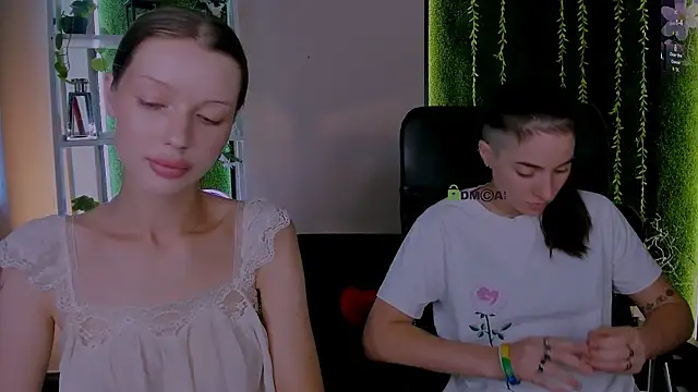 khloebeauty online show from July 31, 12:26 pm