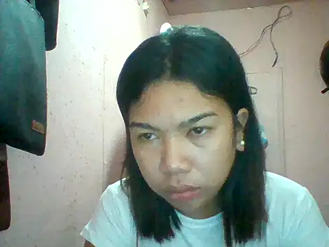 Snapshot of aniya_04 chatting on September 19, 10:54 pm aniya 04 online show from September 19, 10:54 pm