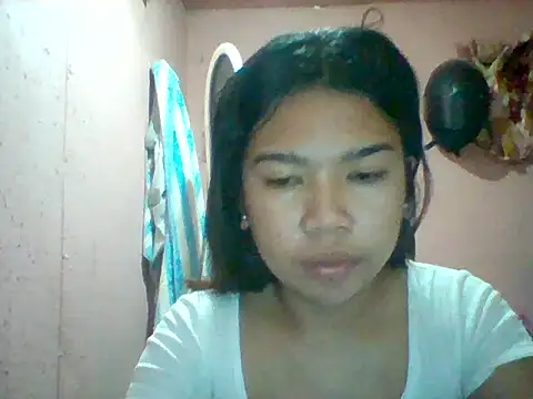 Snapshot of aniya_04 chatting on September 20, 9:38 pm aniya 04 online show from September 20, 9:38 pm