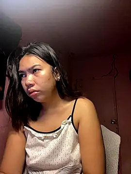 Snapshot of aniya_04 chatting on October 10, 9:14 pm aniya 04 online show from October 10, 9:14 pm