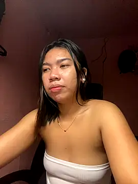 Snapshot of aniya_04 chatting on October 11, 12:58 pm aniya 04 online show from October 11, 12:58 pm