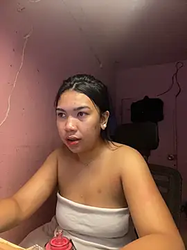 Snapshot of aniya_04 chatting on October 16, 10:44 pm aniya 04 online show from October 16, 10:44 pm