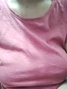 Snapshot of meenu_bhabhi547 chatting on October 16, 1:50 am meenu bhabhi547 online show from October 16, 1:50 am