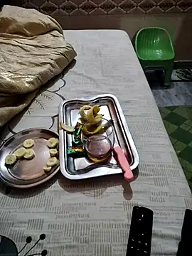 Snapshot of meenu_bhabhi547 chatting on November 1, 6:43 pm meenu bhabhi547 online show from November 1, 6:43 pm