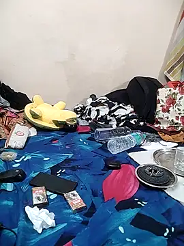 Snapshot of meenu_bhabhi547 chatting on November 27, 4:14 am meenu bhabhi547 online show from November 27, 4:14 am