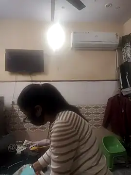 Snapshot of meenu_bhabhi547 chatting on November 30, 2:54 pm meenu bhabhi547 online show from November 30, 2:54 pm