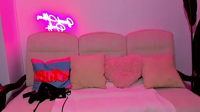 JessicaSky  online show from March 19, 8:57 pm