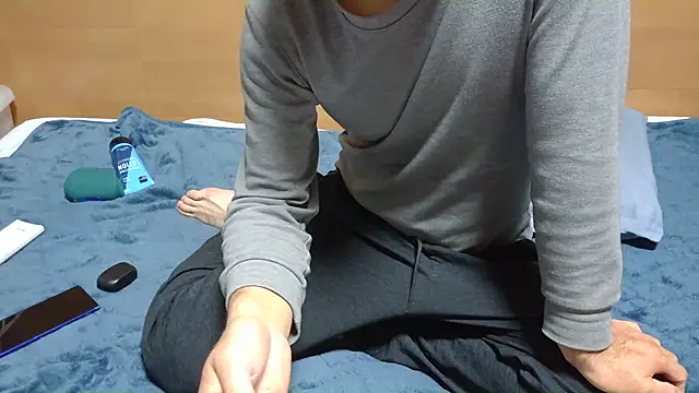 erosuke9 online show from January 11, 11:54 pm