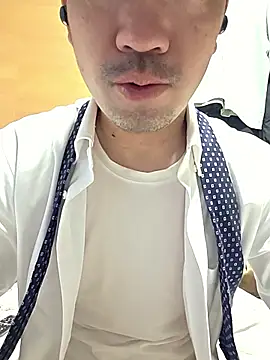erosuke9 online show from April 27, 9:13 pm
