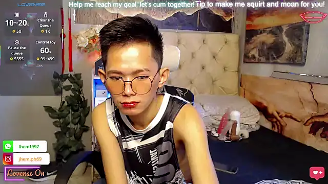 Skinny CumLoader69 online show from October 24, 11:23 pm