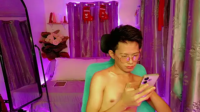 Skinny CumLoader69 online show from November 23, 7:57 pm