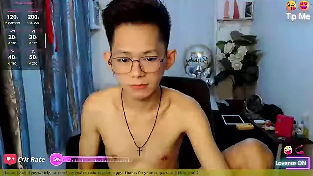 Snapshot of Skinny_CumLoader69 chatting on July 2, 6:47 pm Skinny CumLoader69 online show from July 2, 6:47 pm