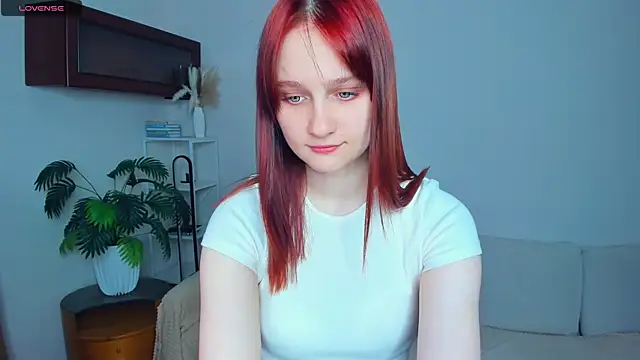 Snapshot of KatyKufel chatting on November 5, 6:52 pm KatyKufel online show from November 5, 6:52 pm