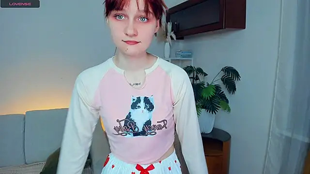 Snapshot of KatyKufel chatting on November 22, 6:40 pm KatyKufel online show from November 22, 6:40 pm