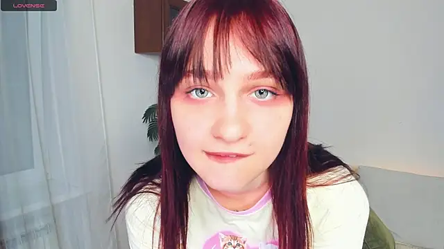 Snapshot of KatyKufel chatting on November 30, 6:23 pm KatyKufel online show from November 30, 6:23 pm